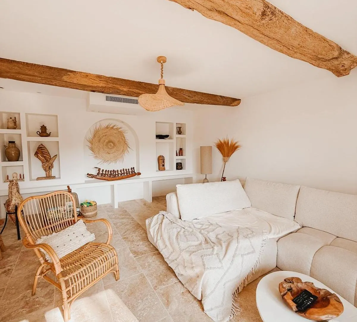 Charmante Maison En Pierres, Sejour A La Ferme Saint-Georges-d'Esperanche Holiday home