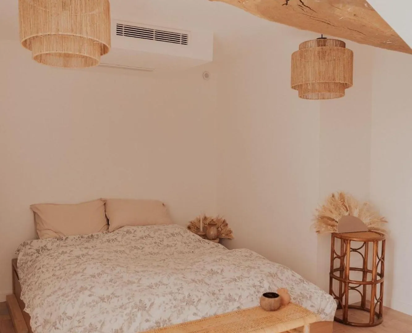Charmante Maison En Pierres, Sejour A La Ferme Saint-Georges-d'Esperanche