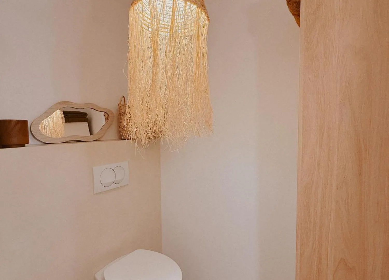 Holiday home Charmante Maison En Pierres, Sejour A La Ferme Saint-Georges-d'Esperanche